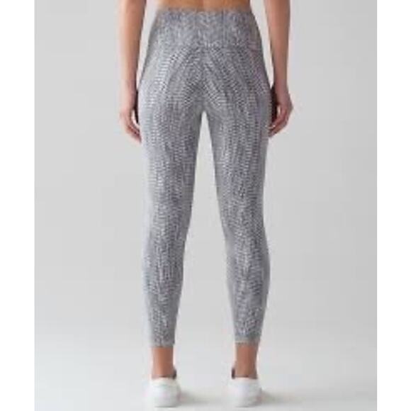 Lululemon Wunder Under HR Leggings Size 4 - Picture 2 of 6
